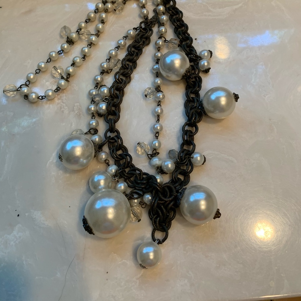 Plunder Pearl Necklace